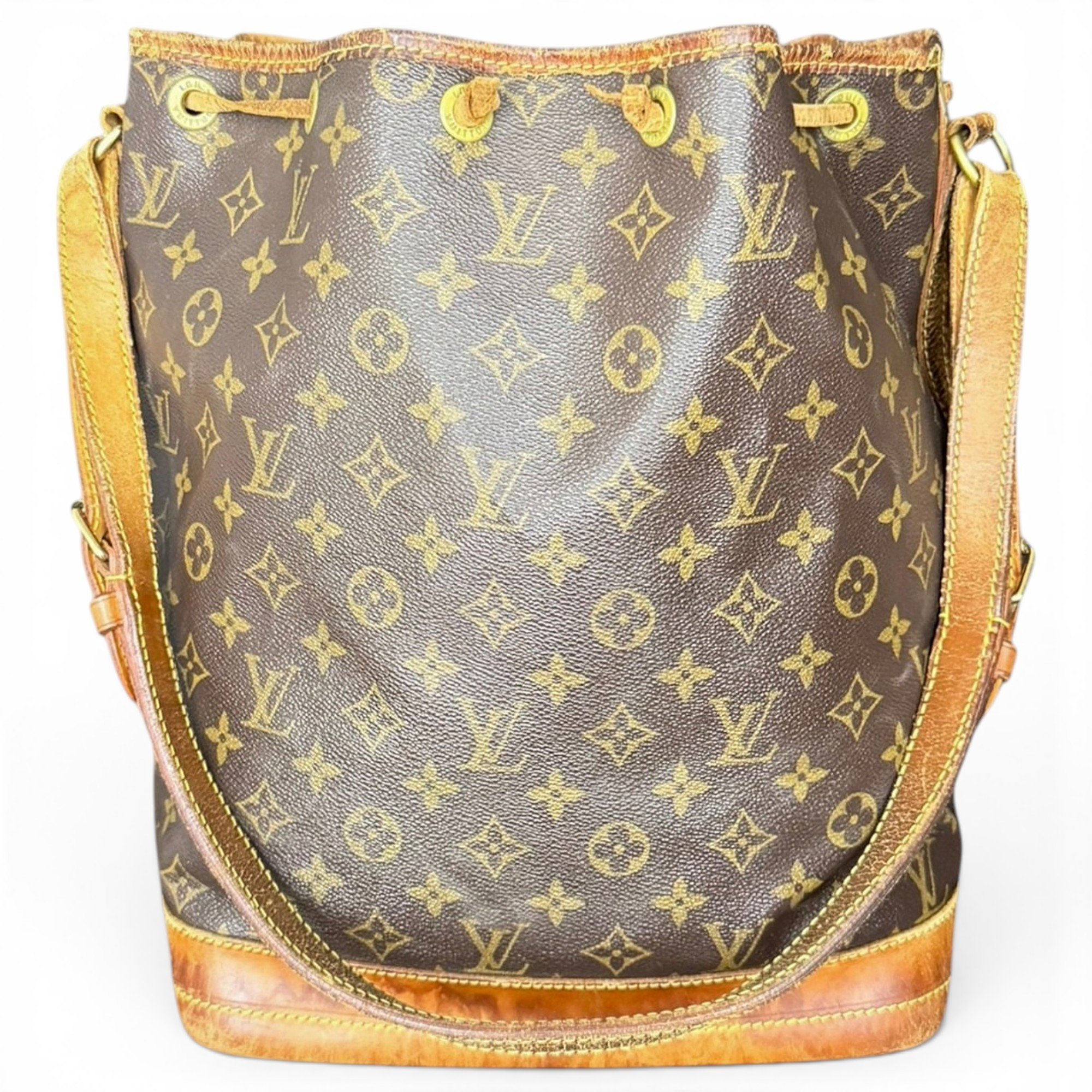 Noé leather handbag