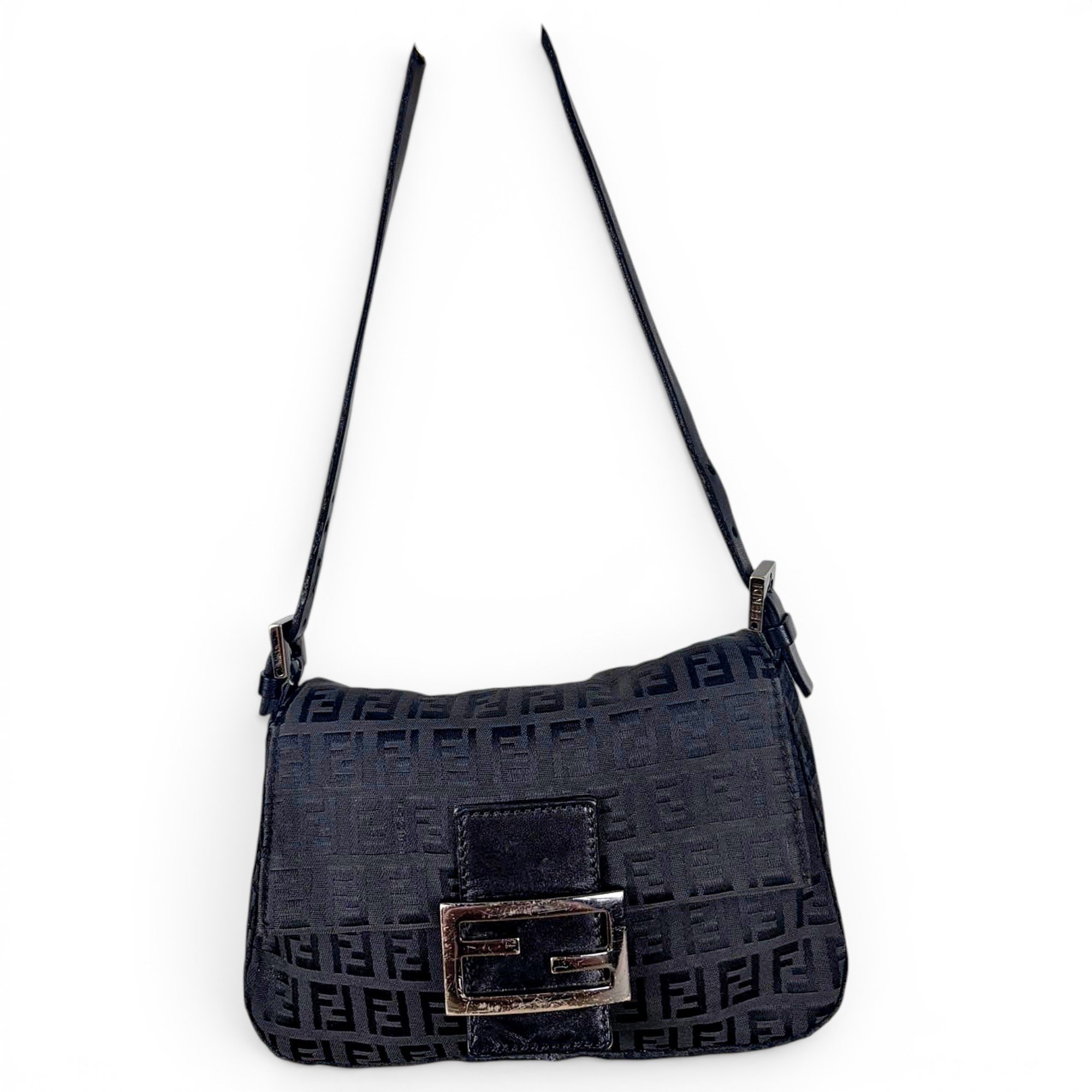 Baguette cloth handbag
