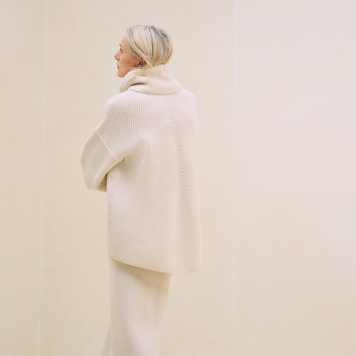 Blanc Naturel Long-sleeve Cashmere Tunic Sweater