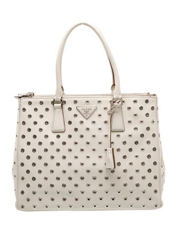 City Calf Leather Galleria Double Zip Medium