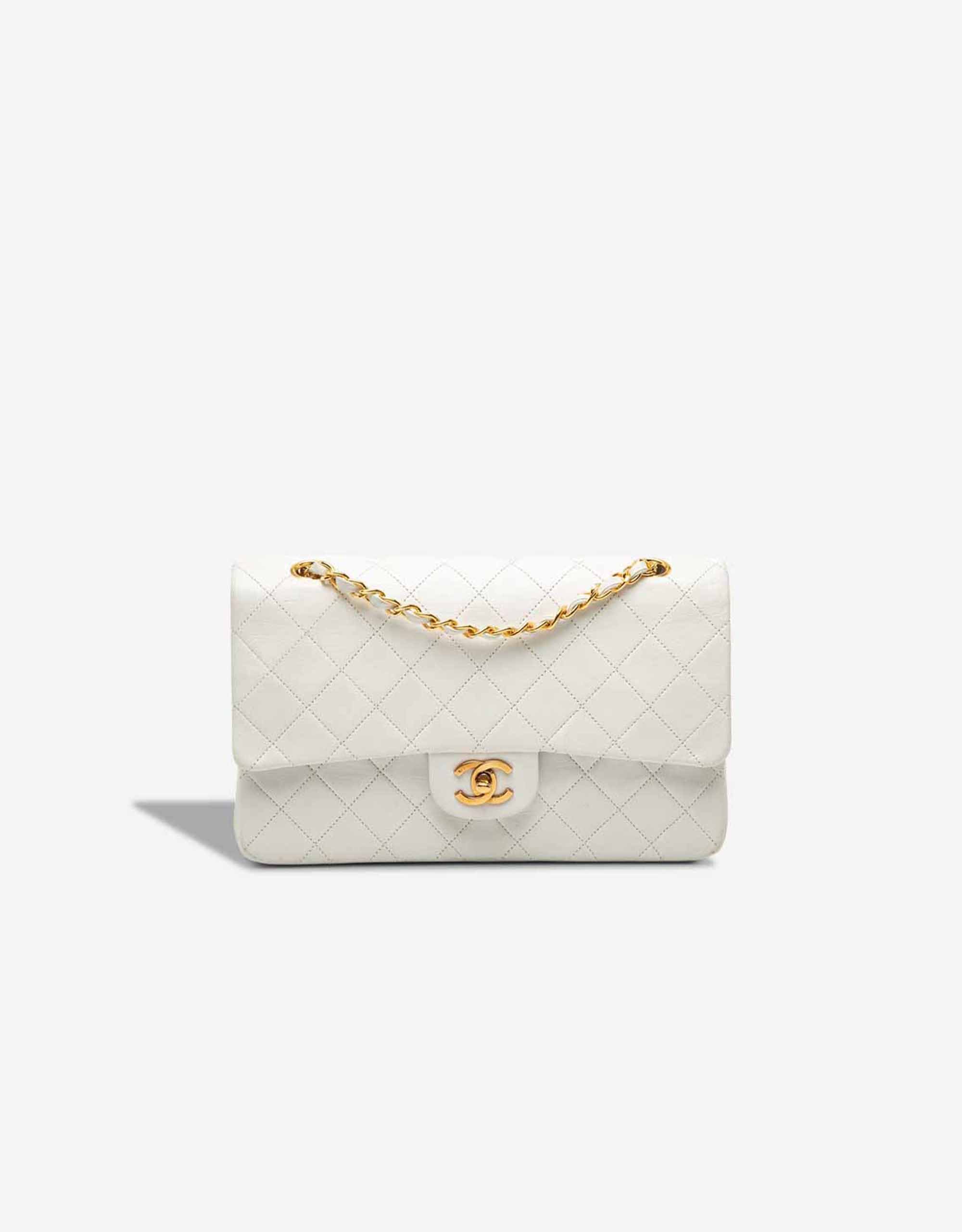 
		Timeless Medium Lamb White    