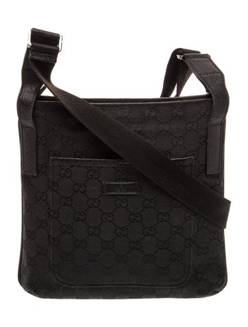 GG Canvas GG Canvas Shoulder Bag Small