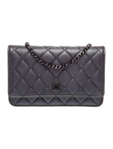 Classic Quilted So Black Wallet on Chain
