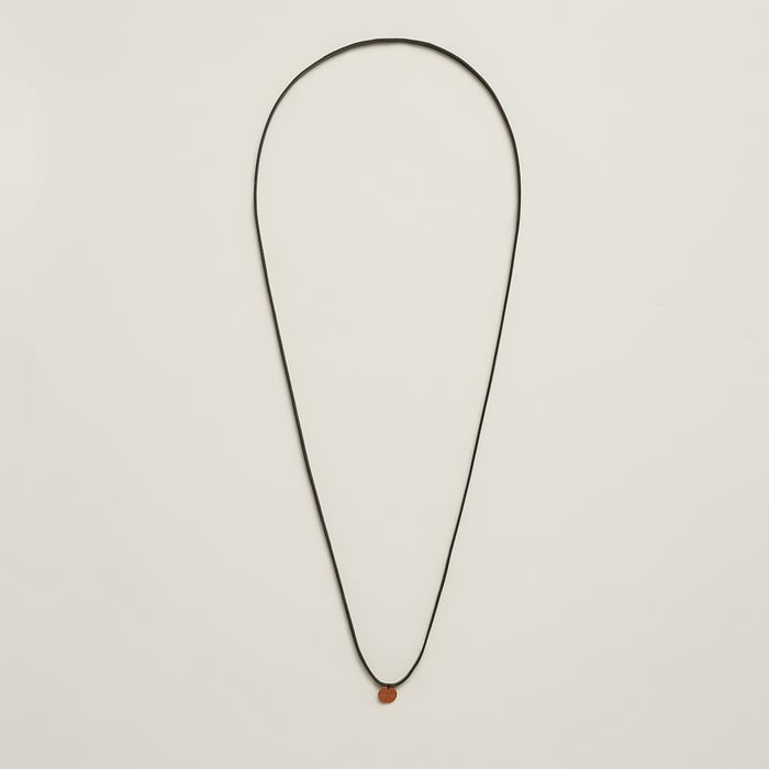 Barénia Noir Lanyard Necklace