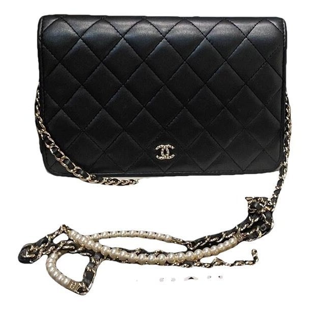 Wallet On Chain Timeless/Classique leather crossbody bag