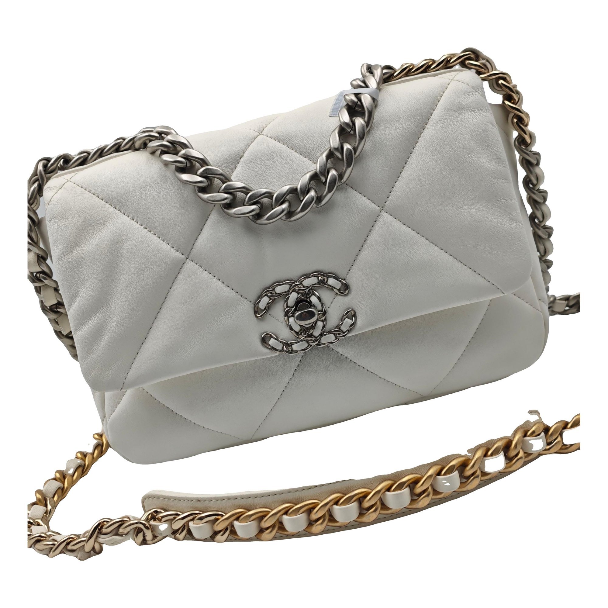 Chanel 19 leather handbag