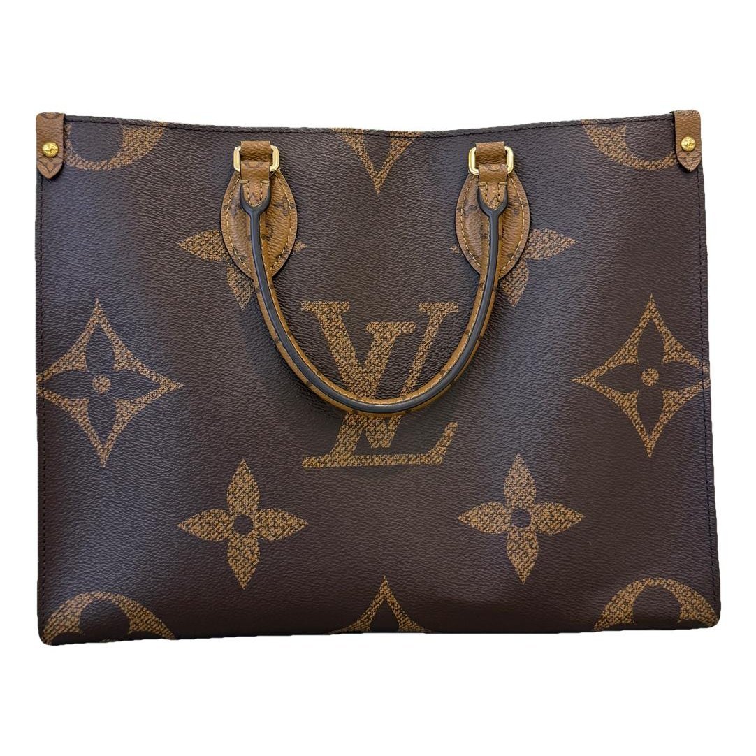 Onthego leather handbag