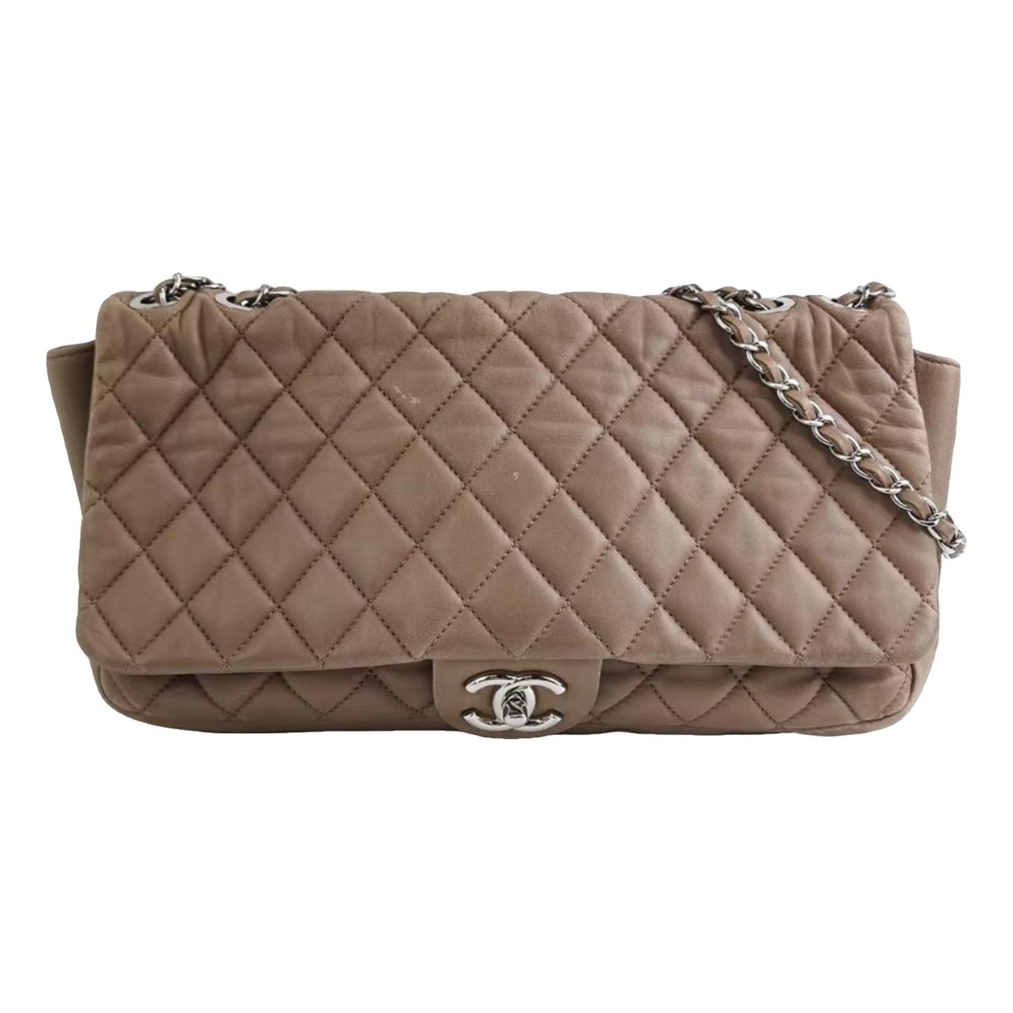 Timeless/Classique leather crossbody bag
