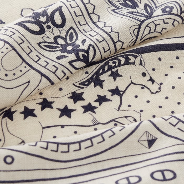 Cheval De Coeur Bandana Shawl 140