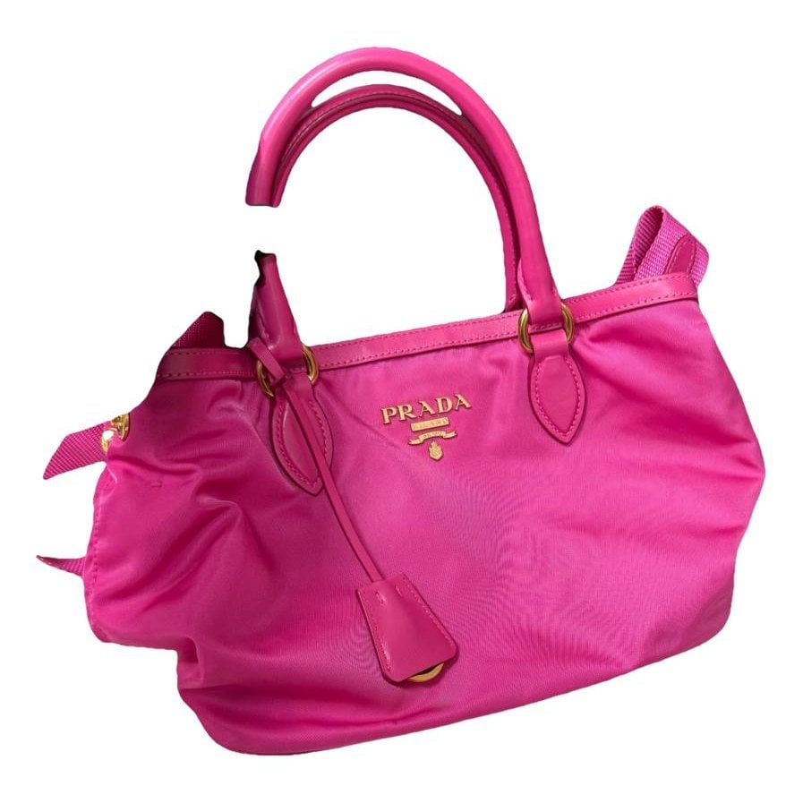 Monochrome leather handbag