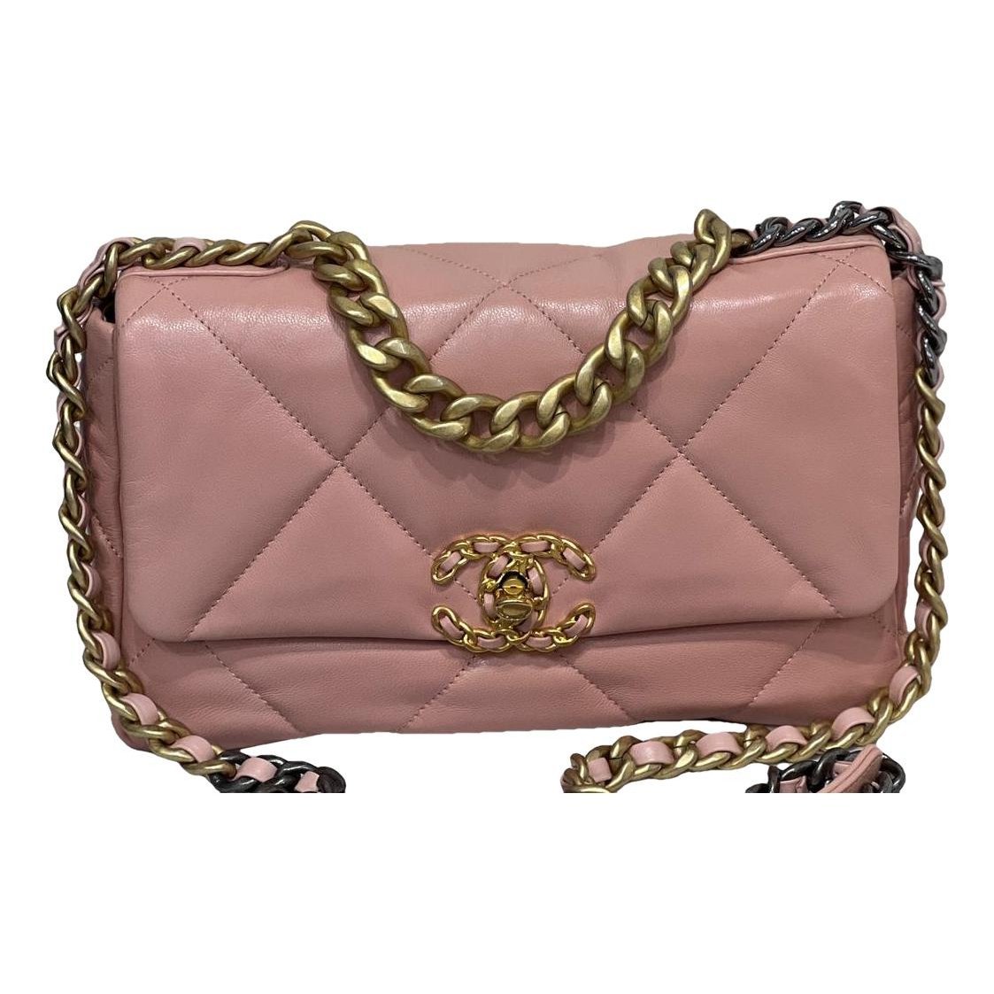 Chanel 19 leather handbag