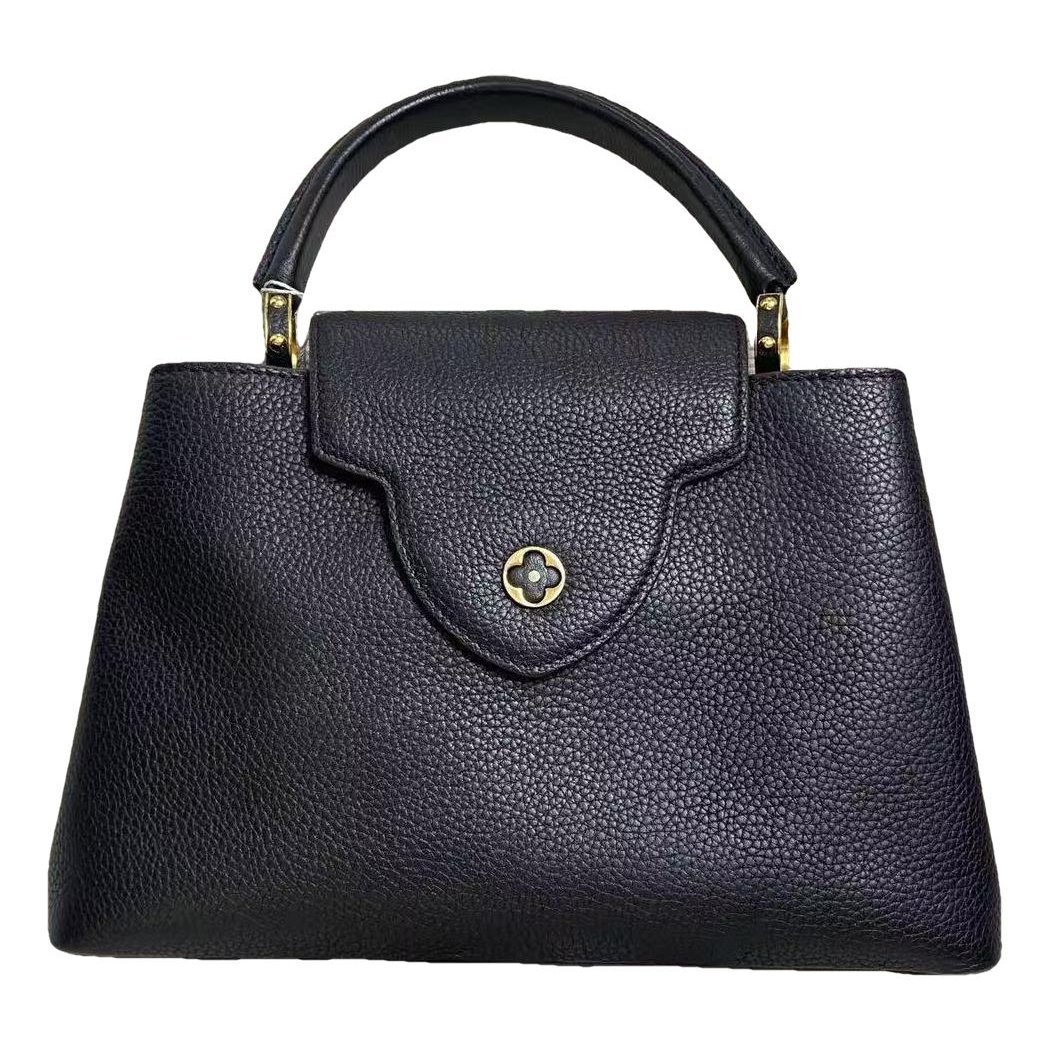 Capucines leather handbag