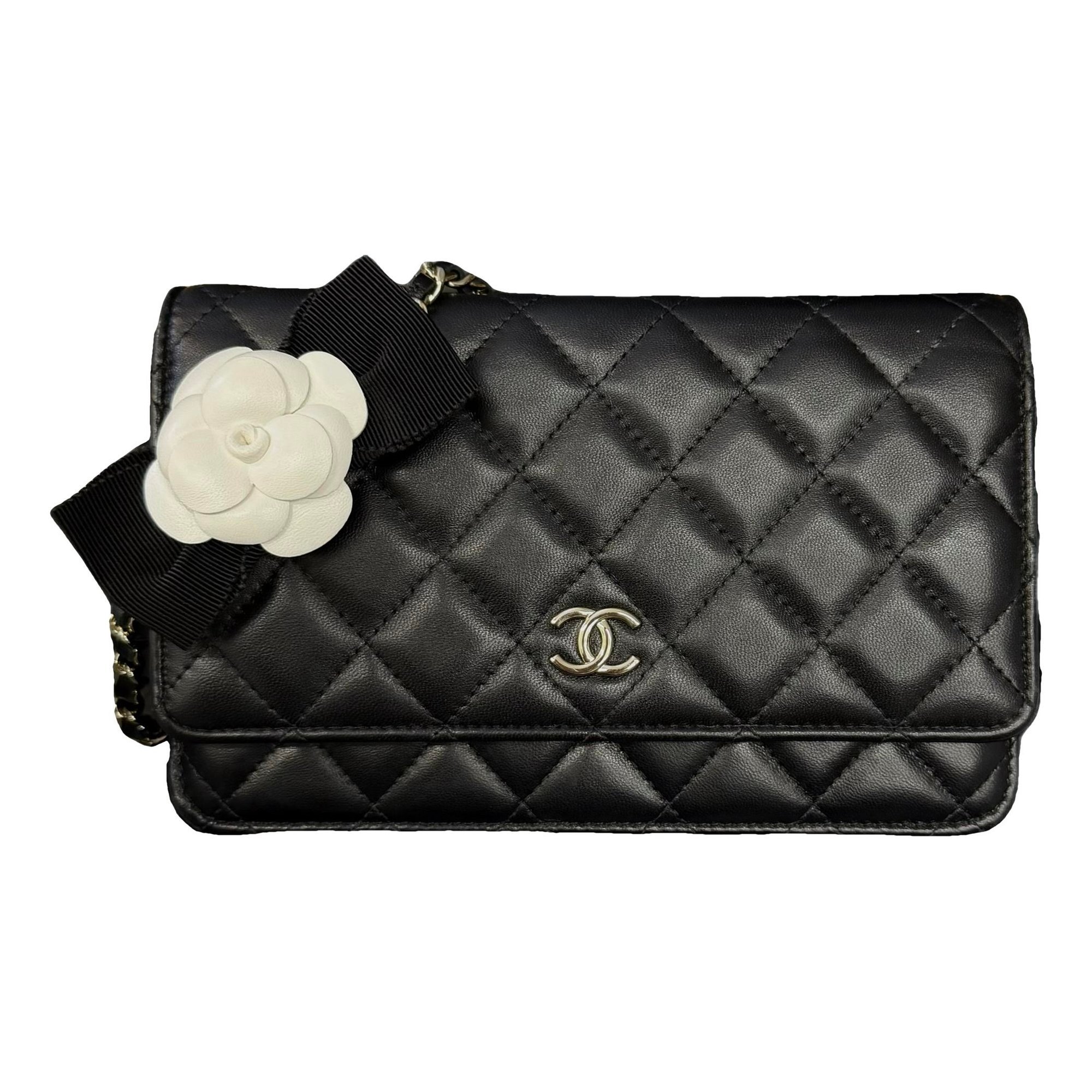 Wallet On Chain Timeless/Classique leather crossbody bag