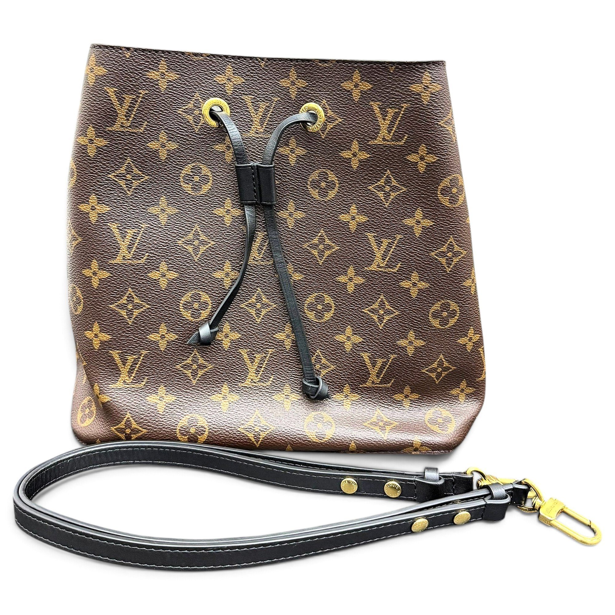 NéoNoé leather handbag