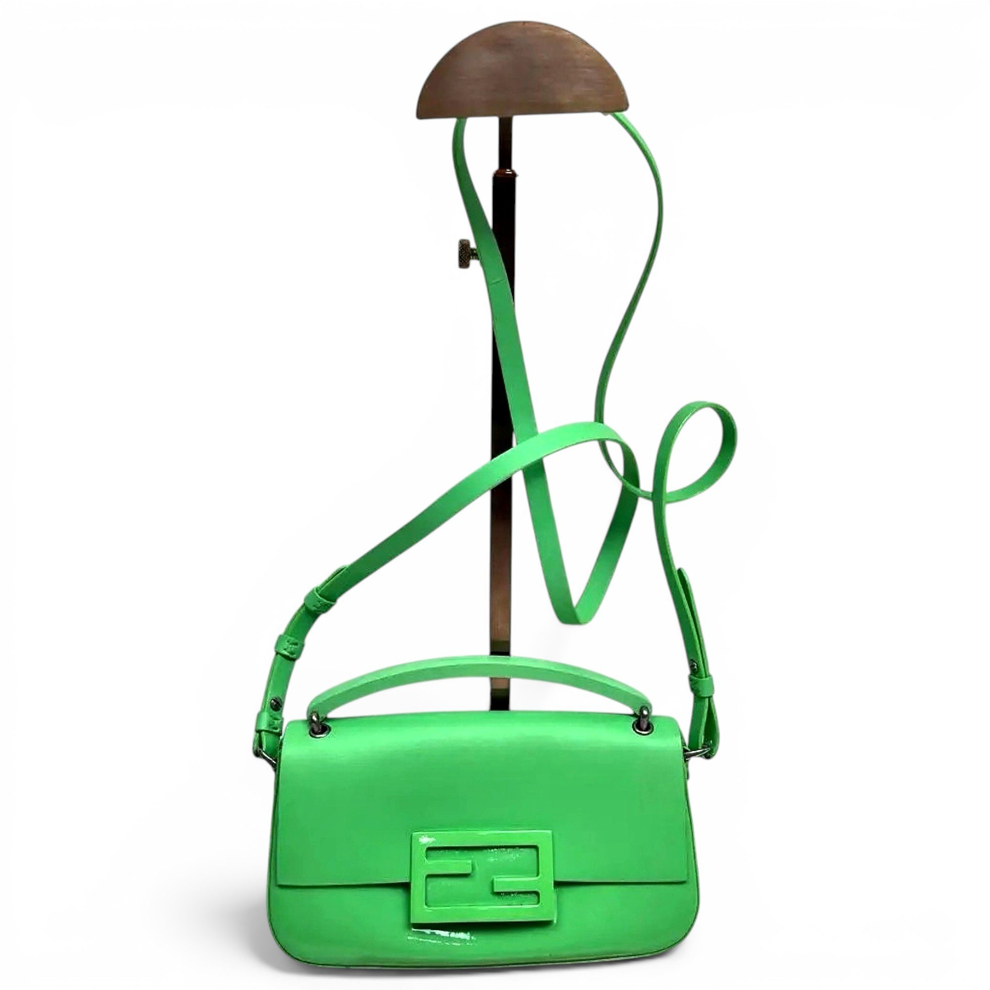 Baguette leather handbag