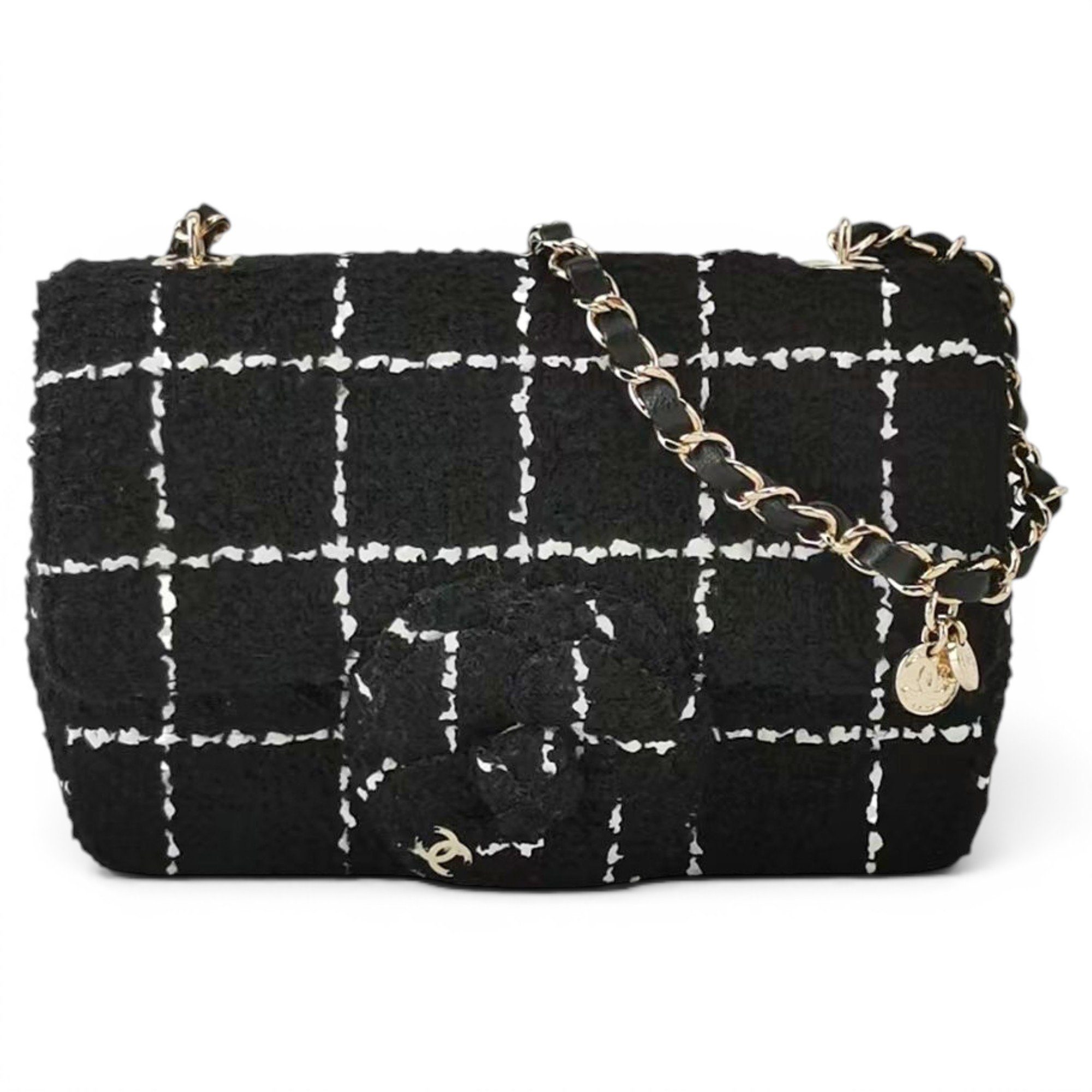 Timeless/Classique tweed crossbody bag