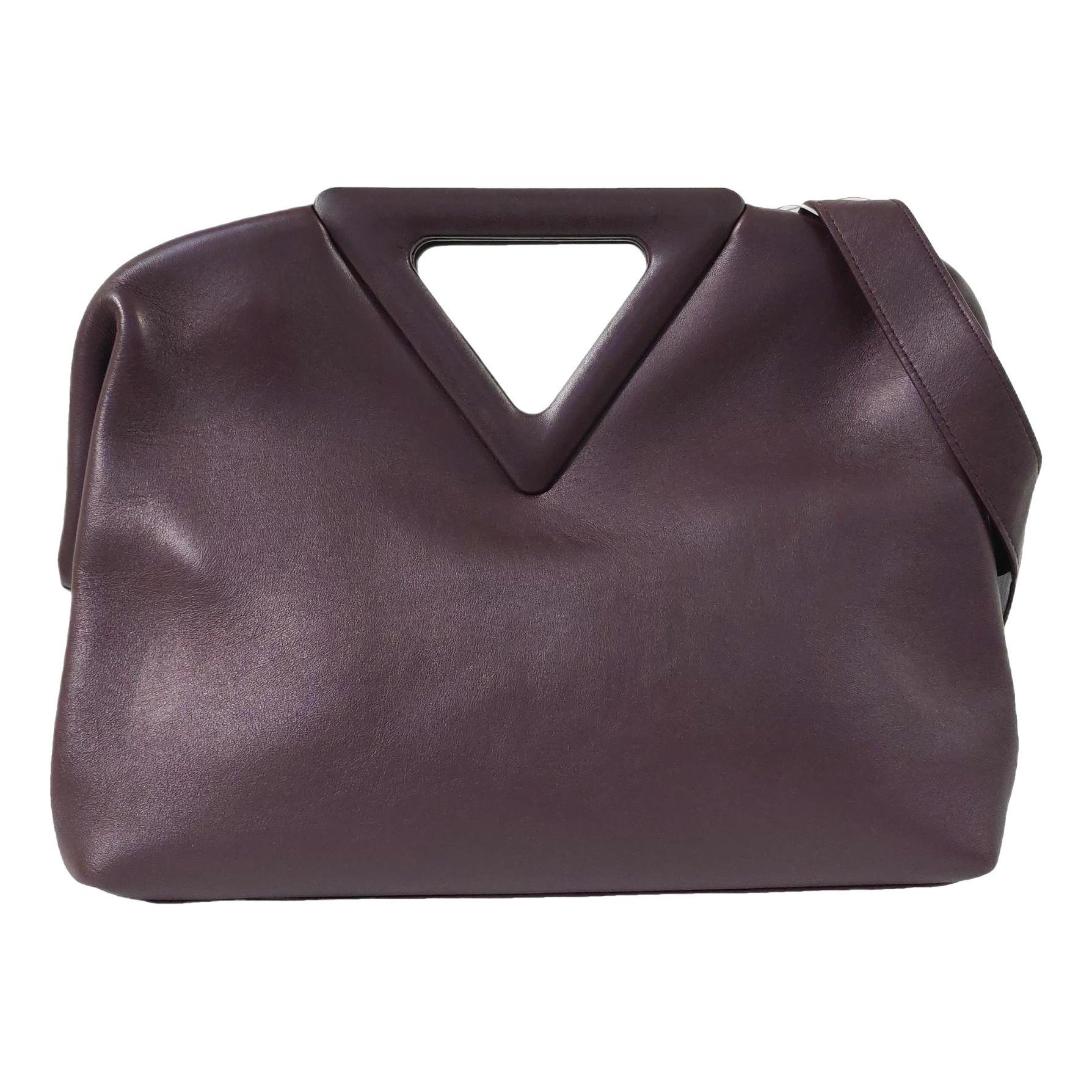 BV Trine leather crossbody bag