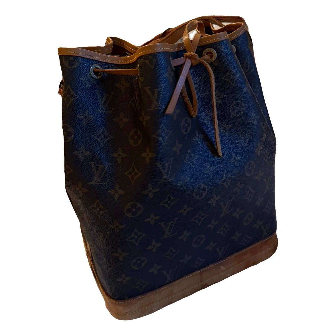 Noé leather handbag