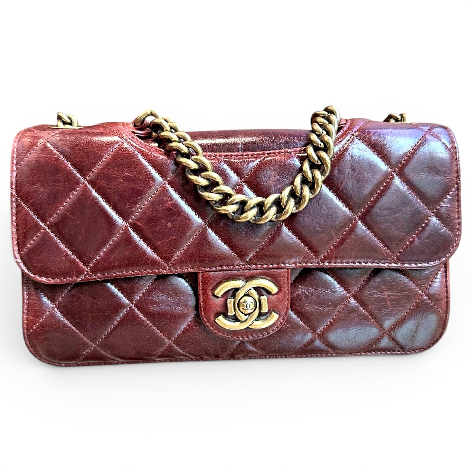 Timeless/Classique leather crossbody bag
