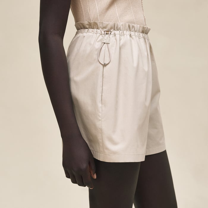 Beige Pierre d'Istrie Shorts With Elastic Waist