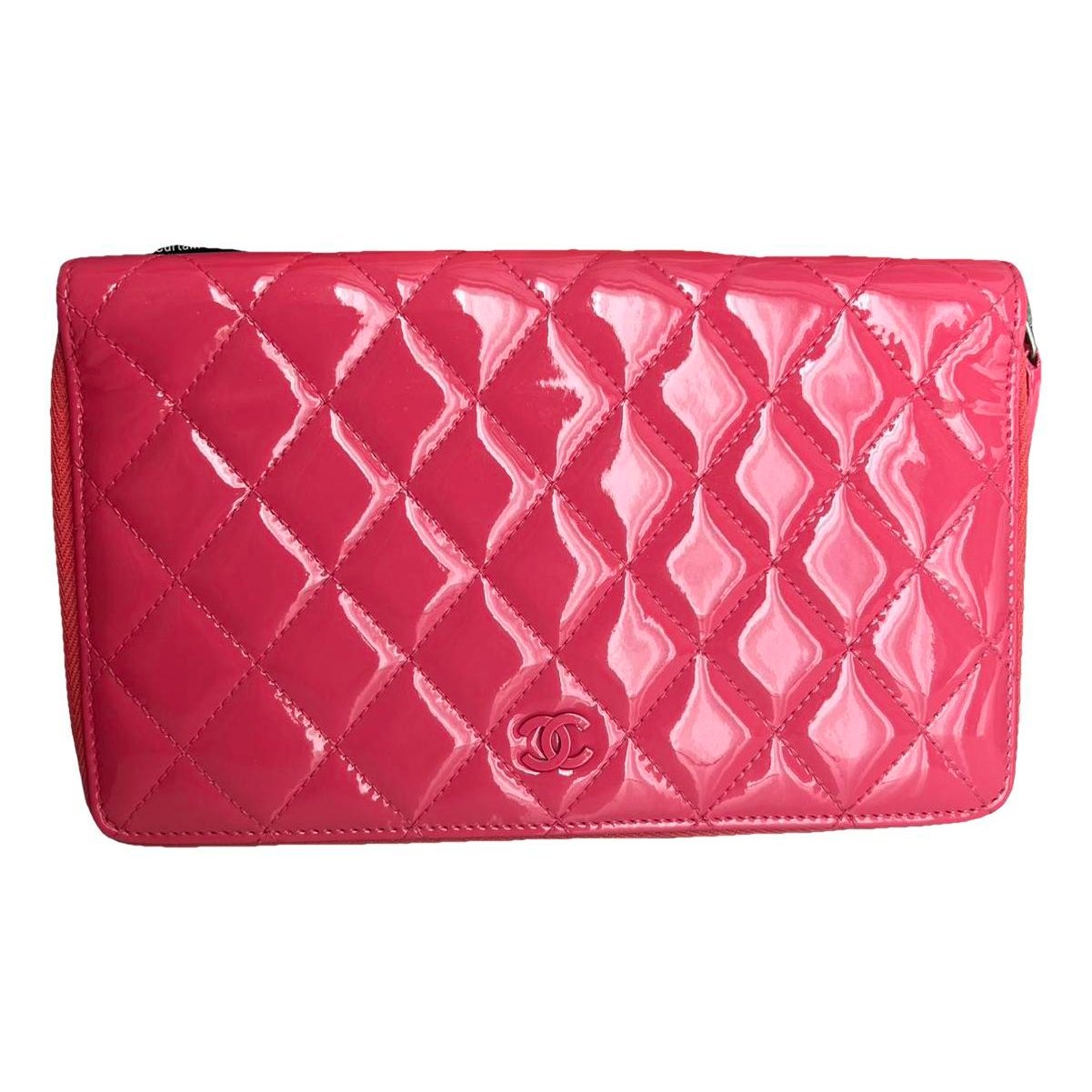 Patent leather clutch bag