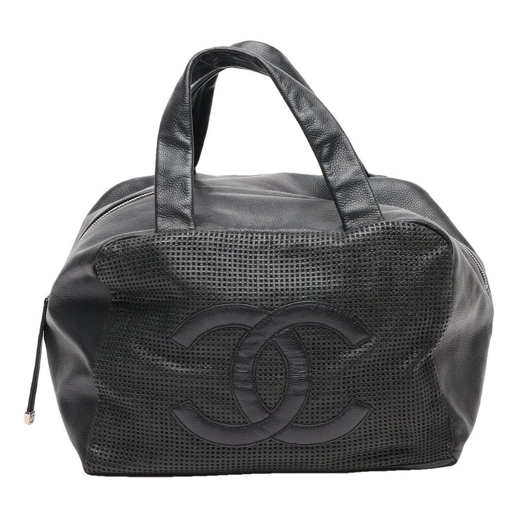 Leather travel bag