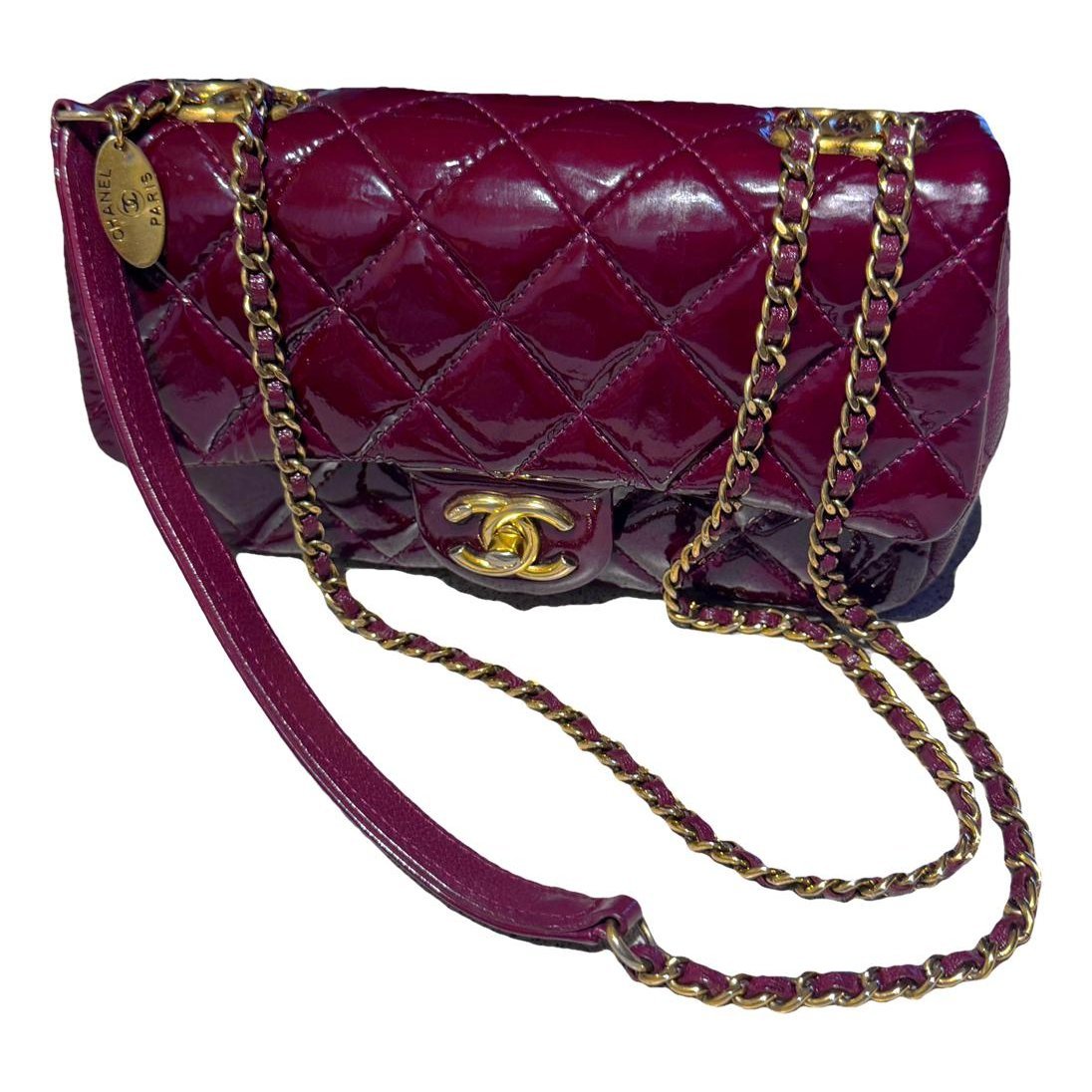 Timeless/Classique patent leather handbag