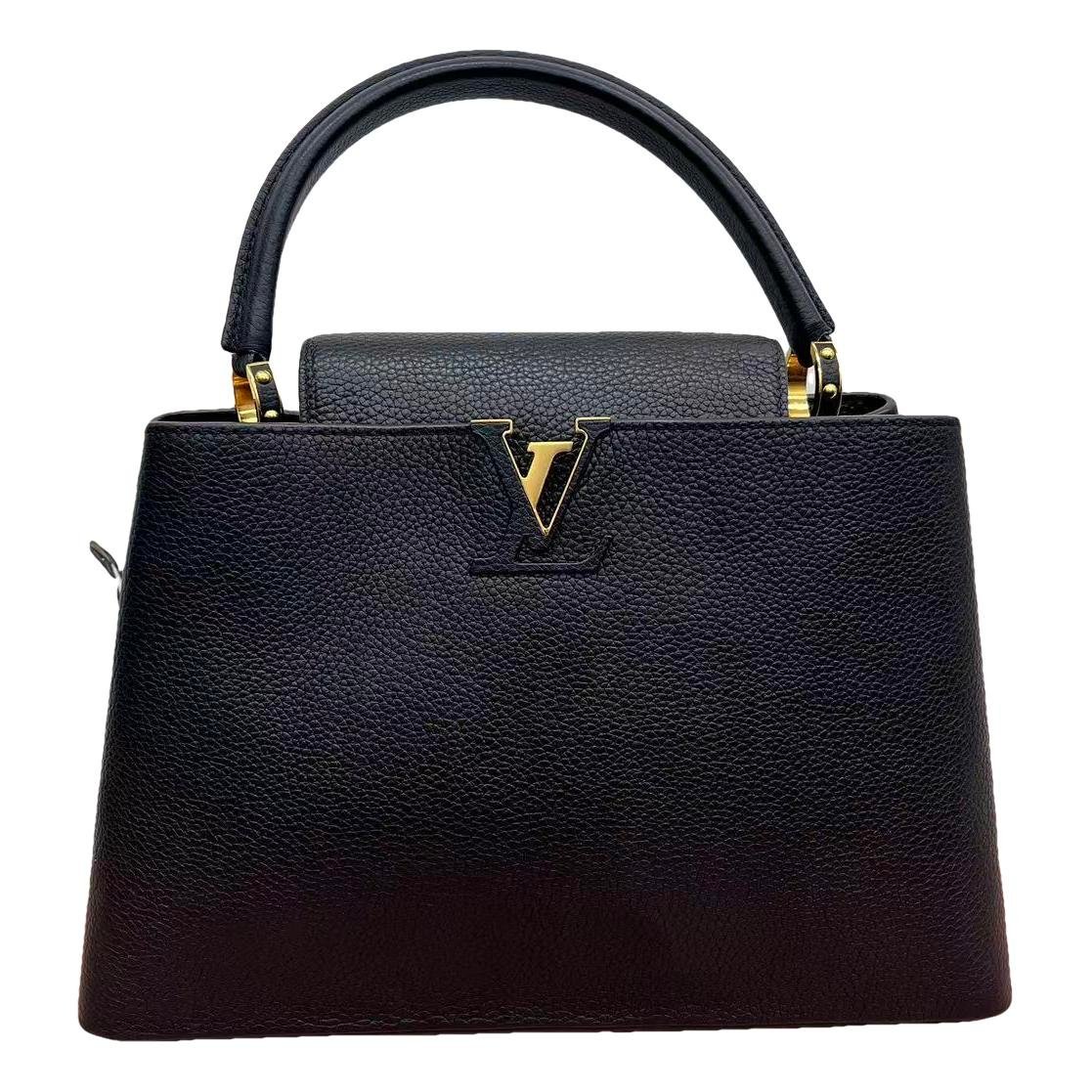 Capucines leather handbag