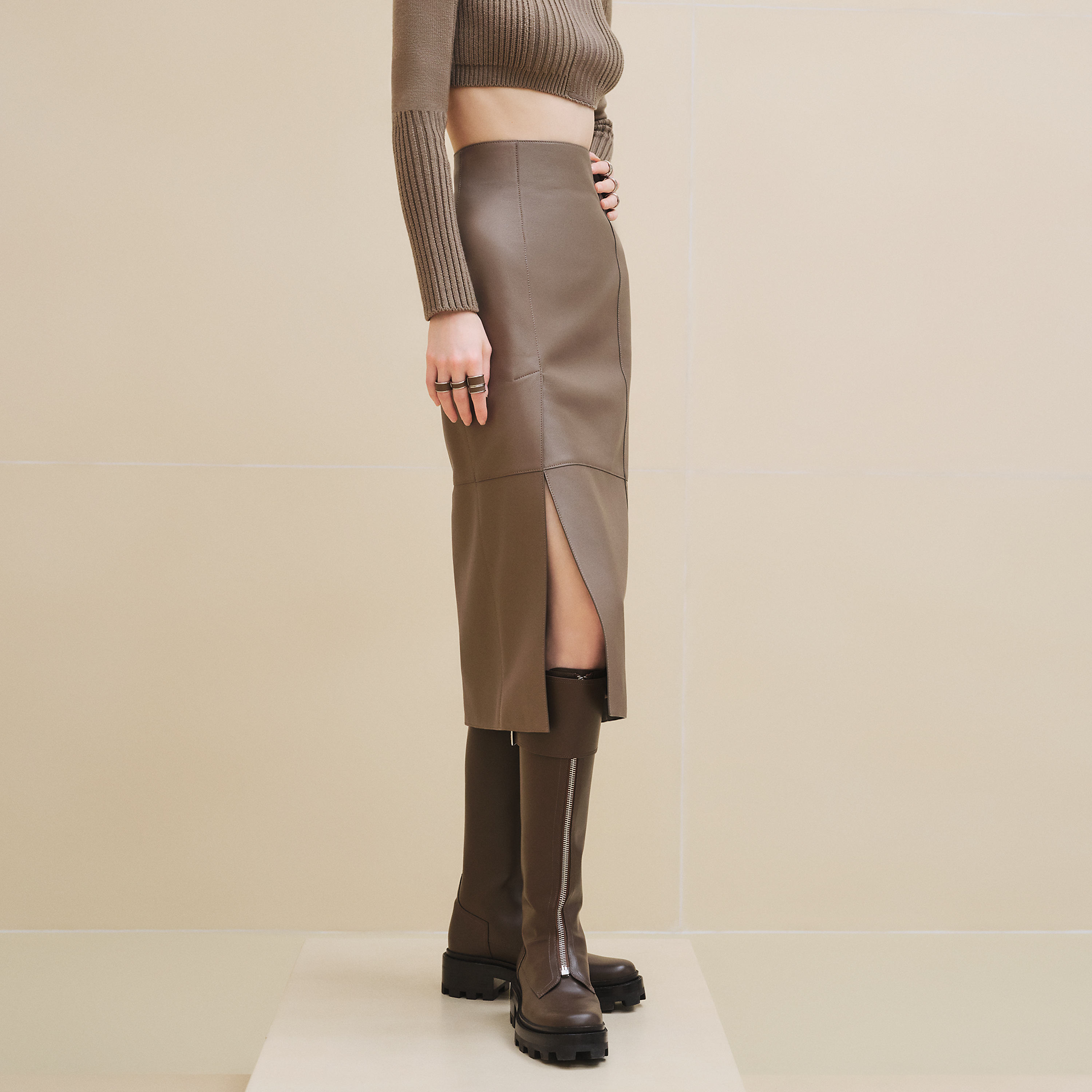 Pencil slit skirt
