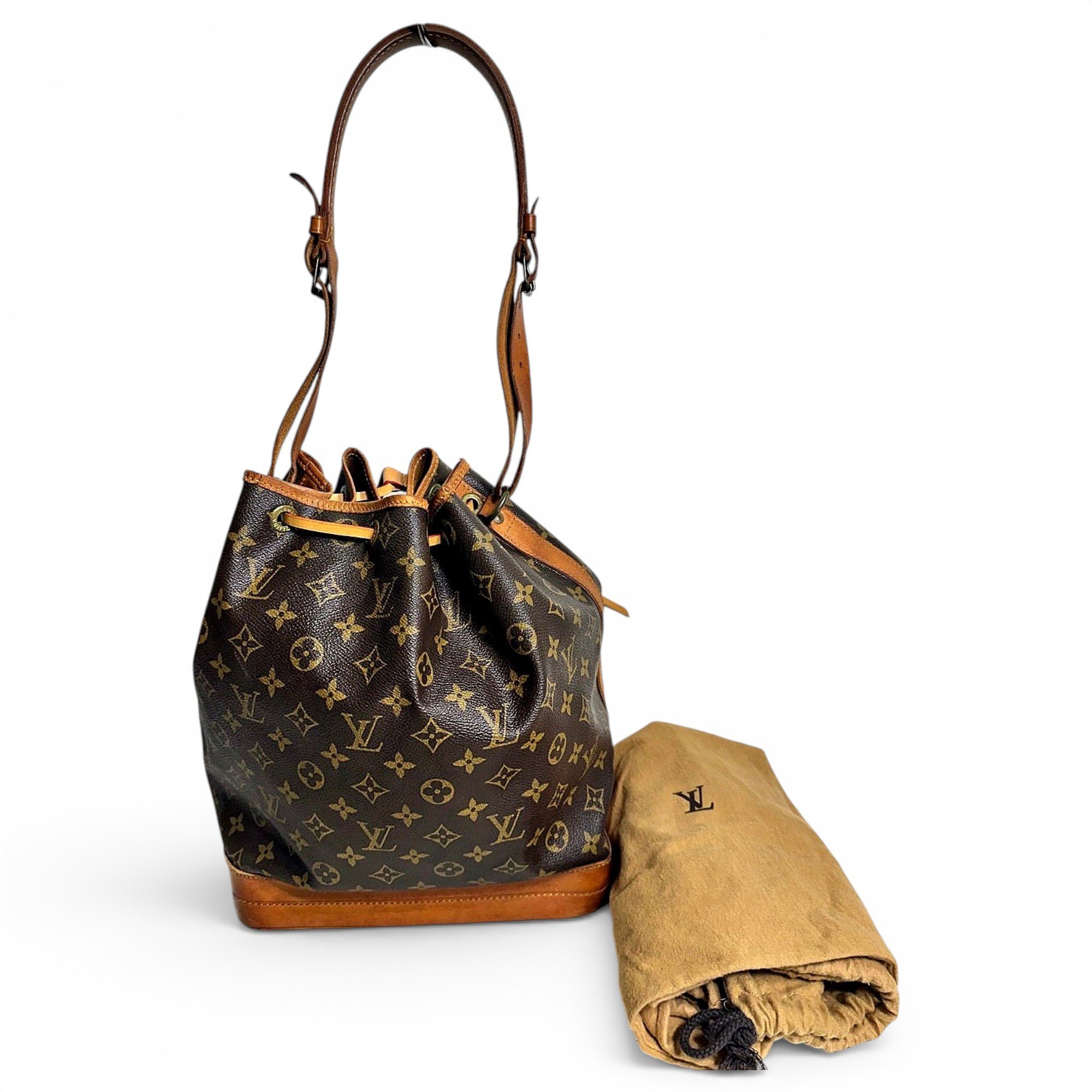 Noé leather handbag