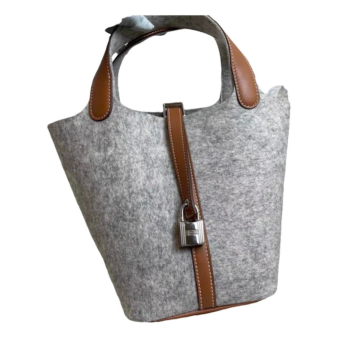 Picotin wool tote
