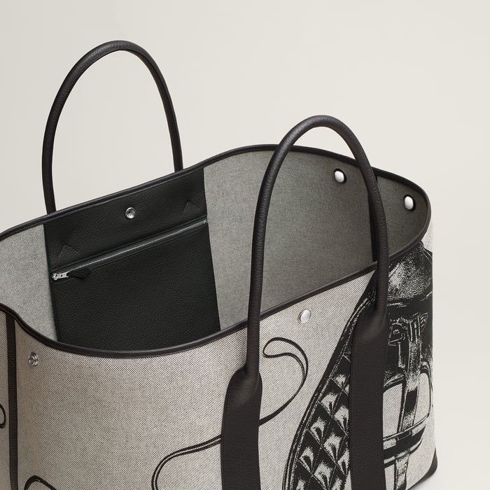 Garden Party Voyage 49 Bag