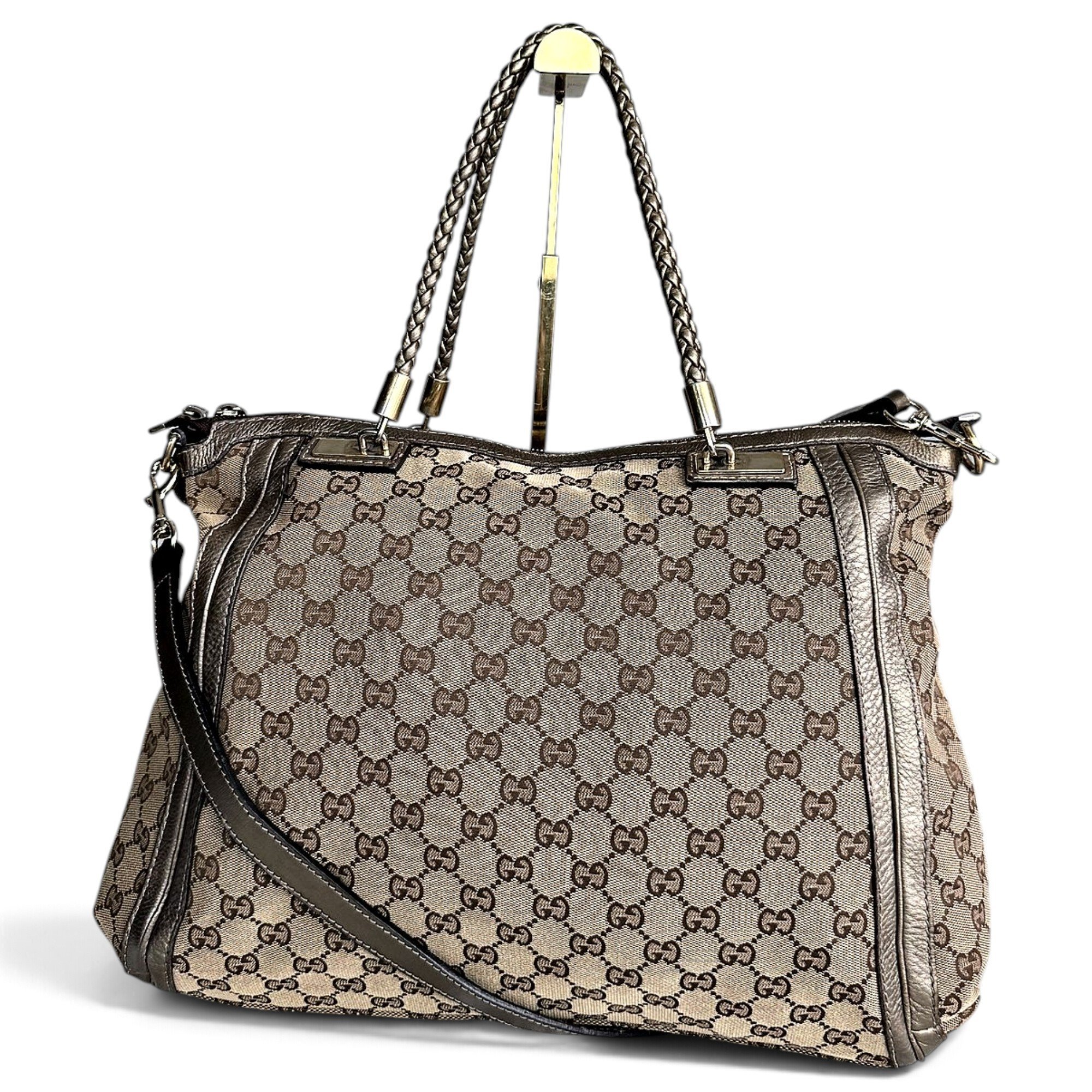 Bella leather handbag