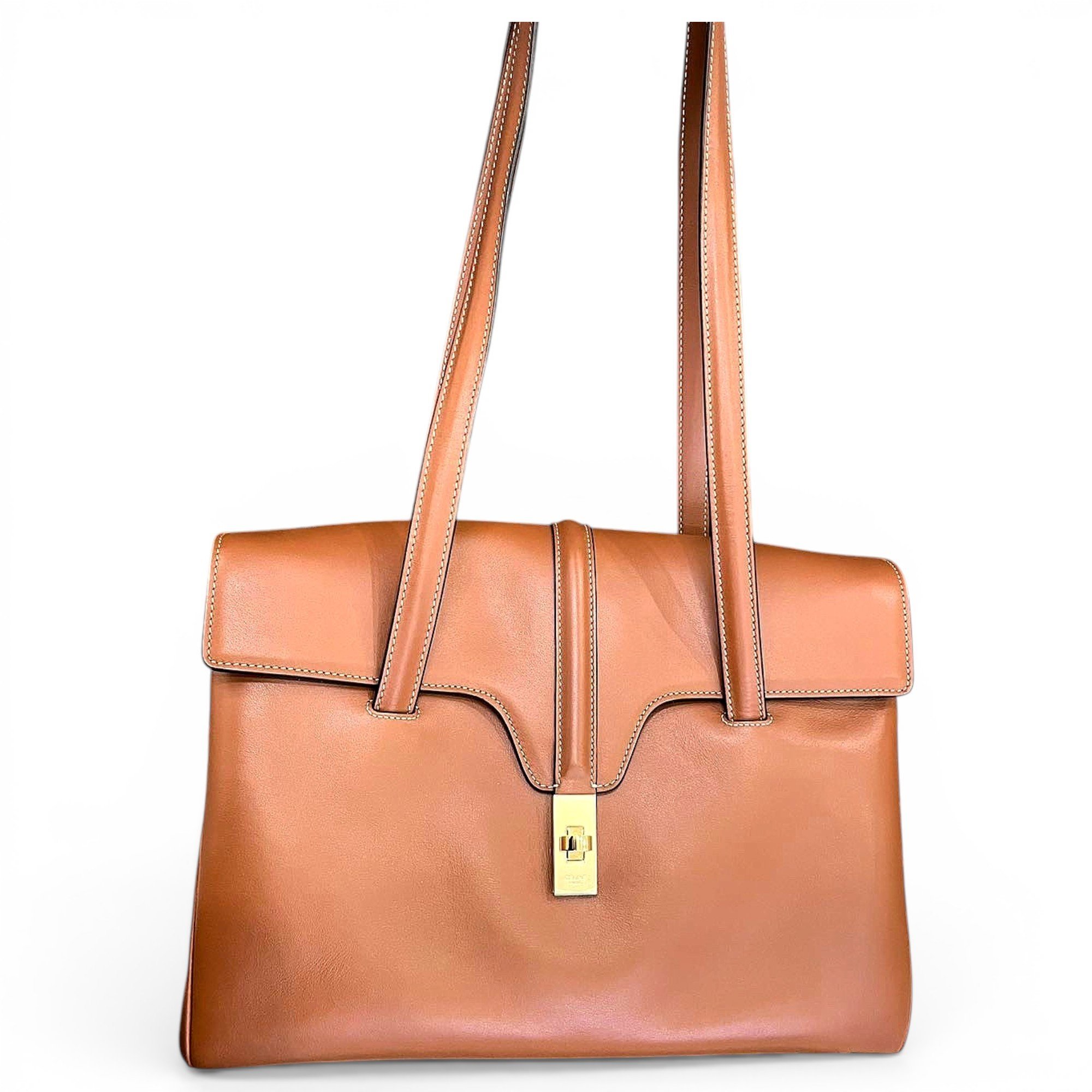 Sac 16 leather handbag