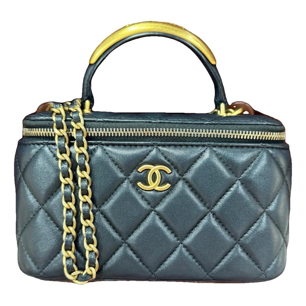 Vanity leather handbag