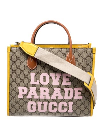 GG Supreme Shoulder Bag