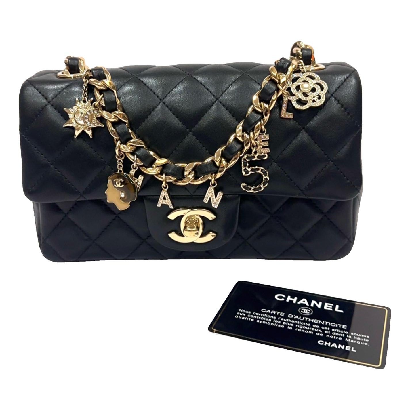 Timeless/Classique Valentine leather handbag