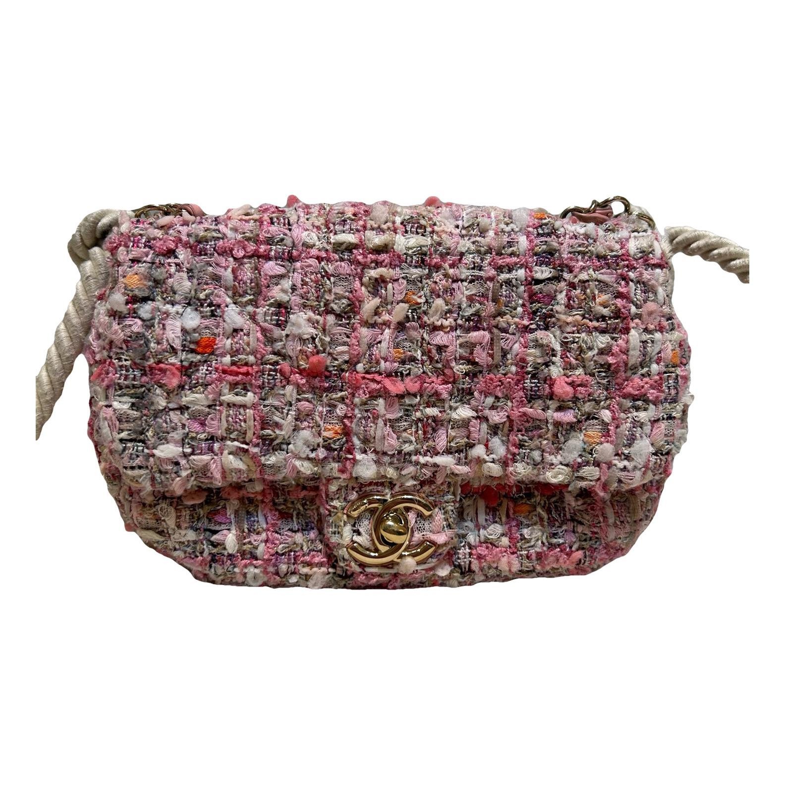 Timeless/Classique tweed crossbody bag