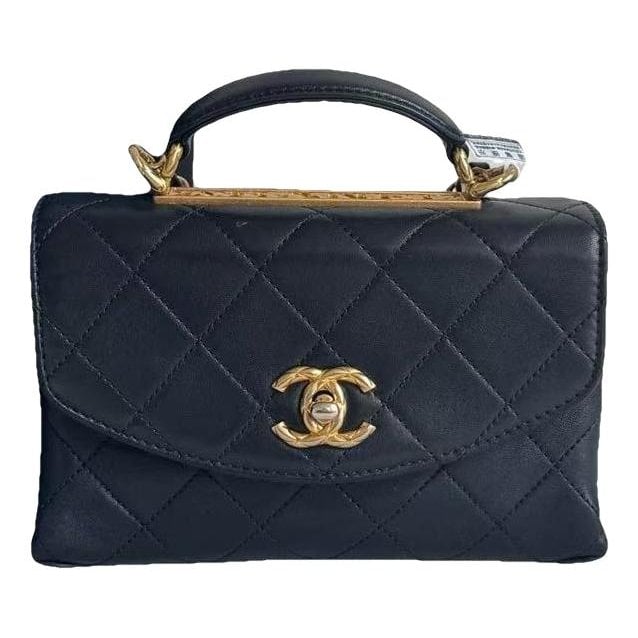 Trendy CC leather handbag