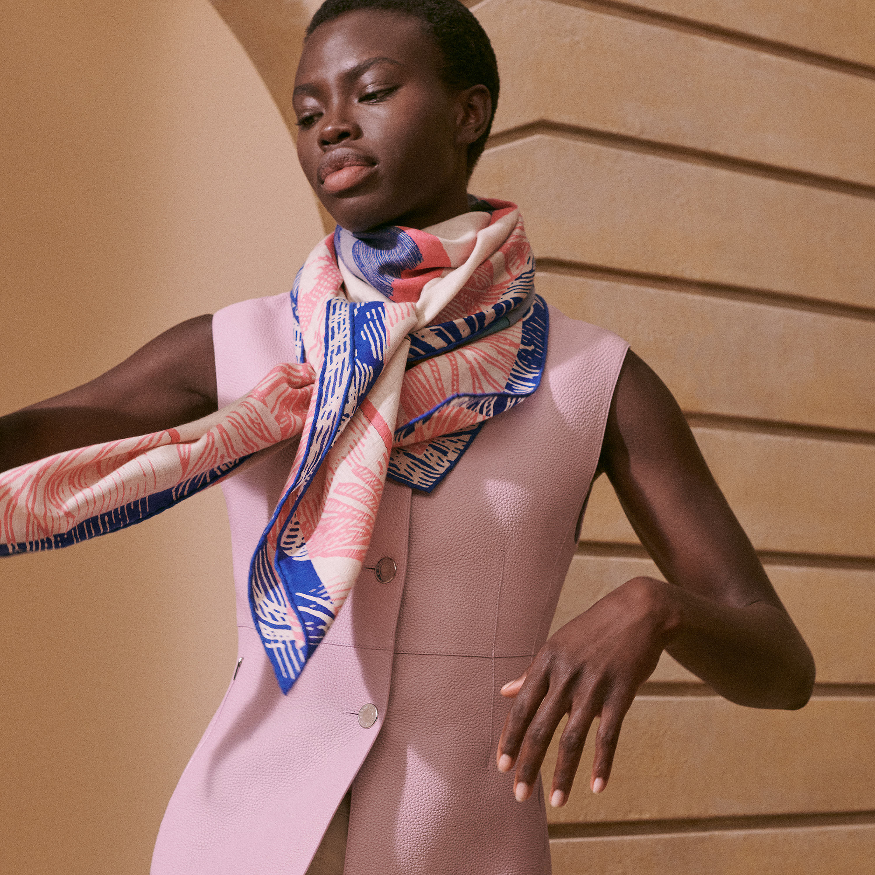 Hermès Mors a Jouets Bandana shawl 140 Rose/Blanc/Étoupe | BagUSeek