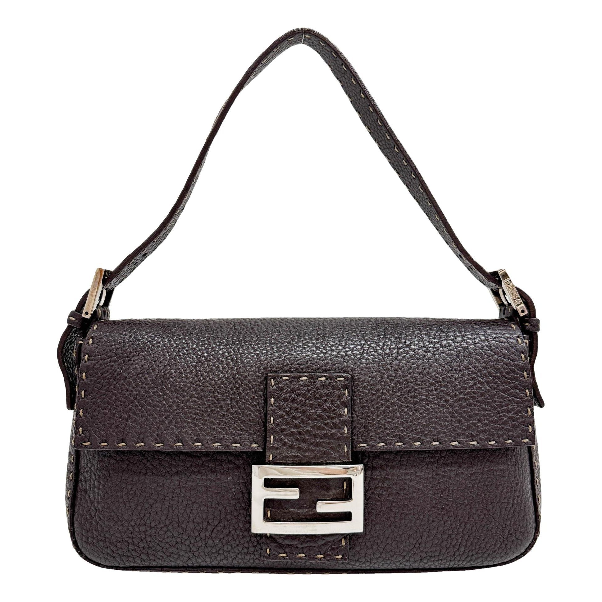 Baguette leather handbag