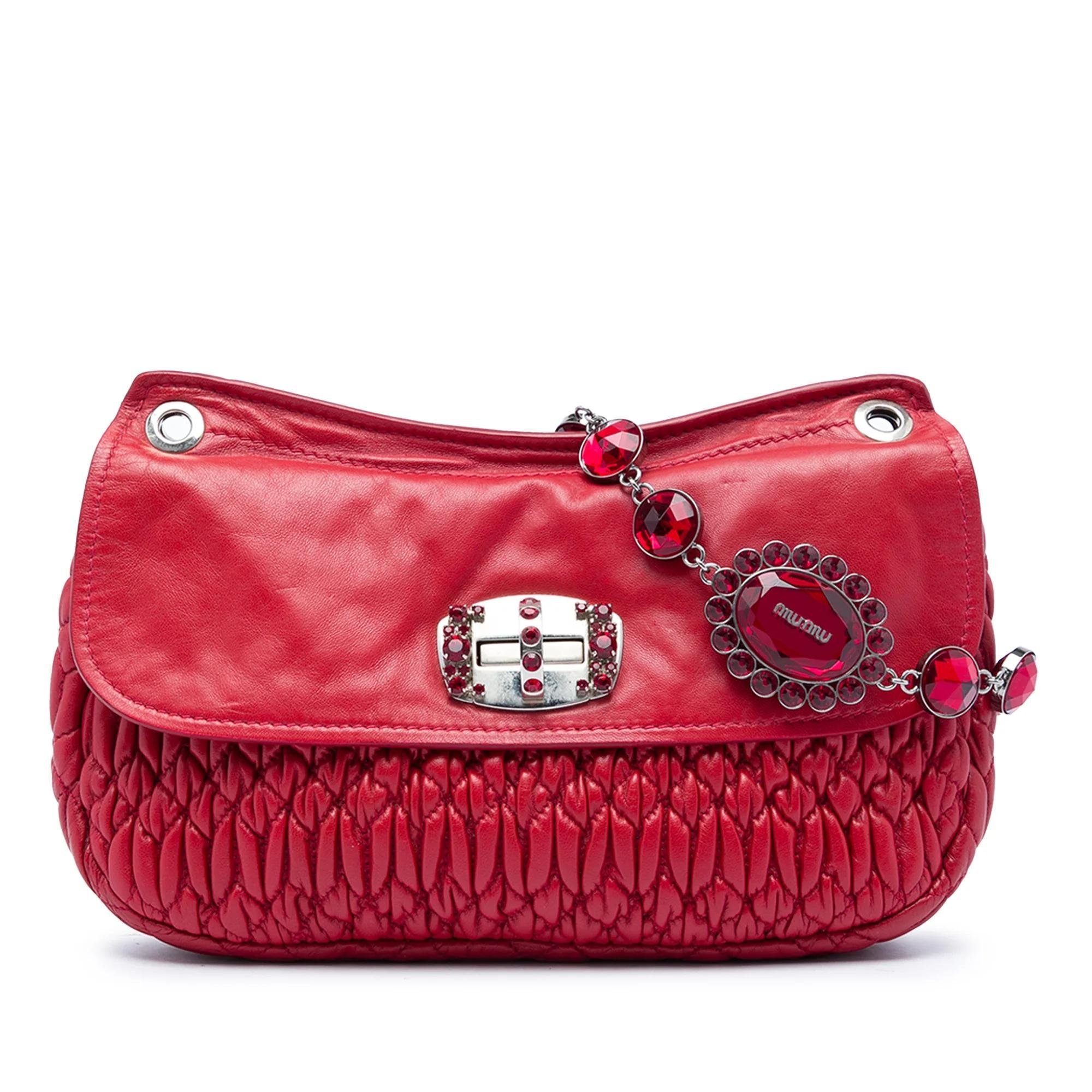 Matelassé leather handbag