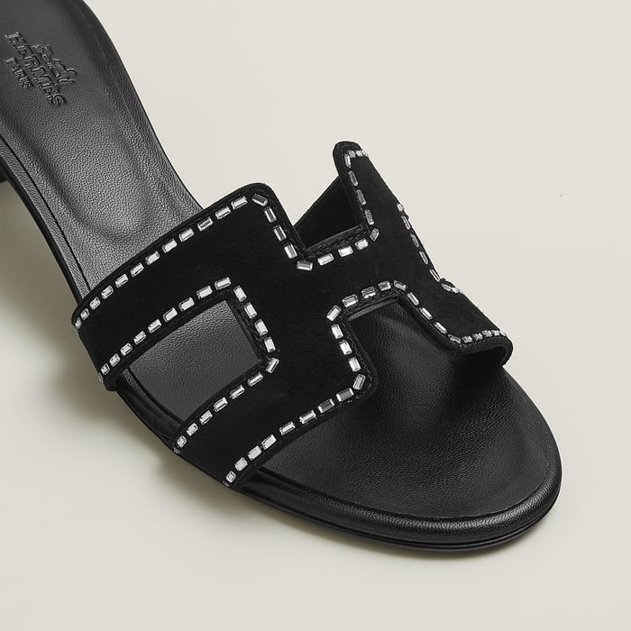 Noir Oasis Sandal