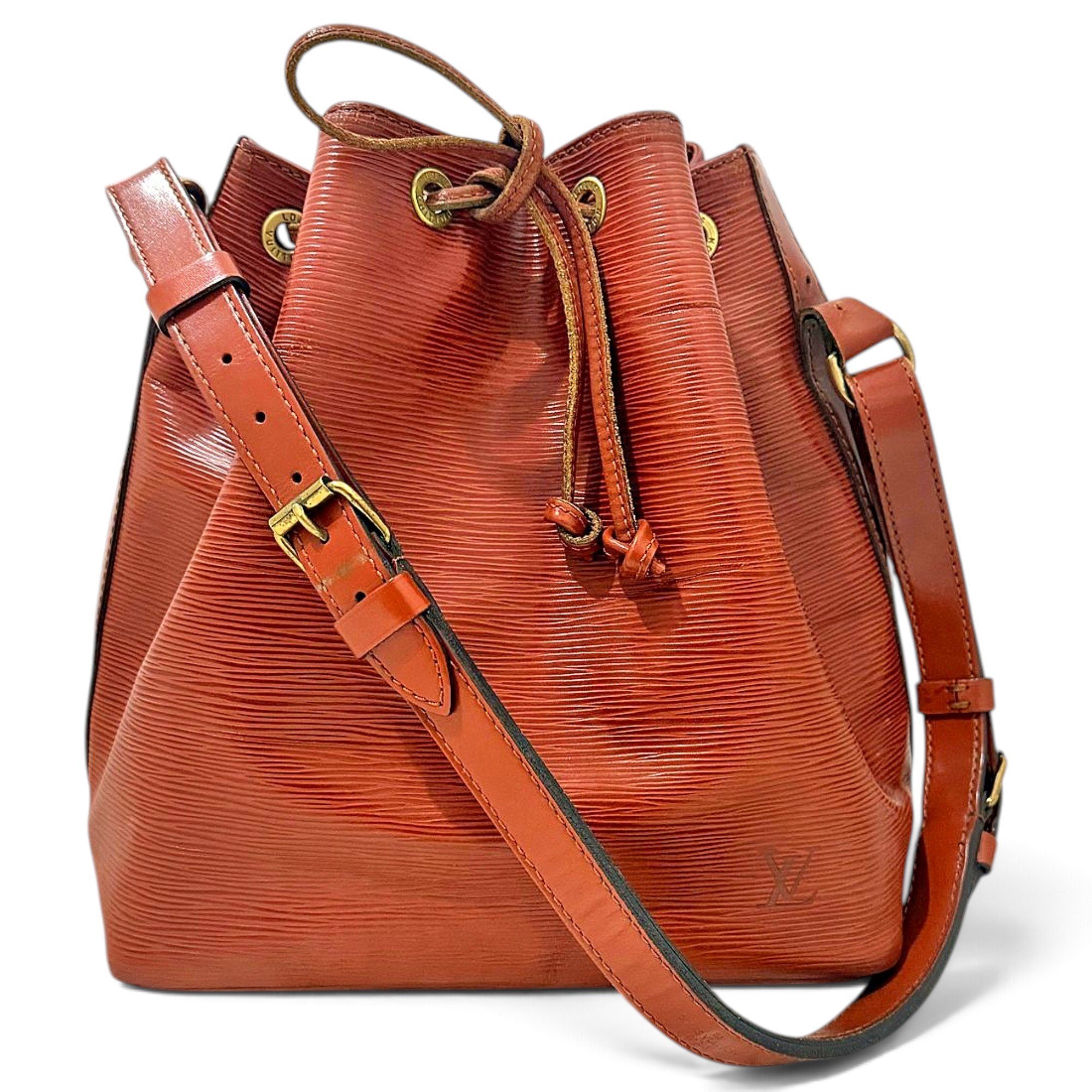 Noé leather handbag