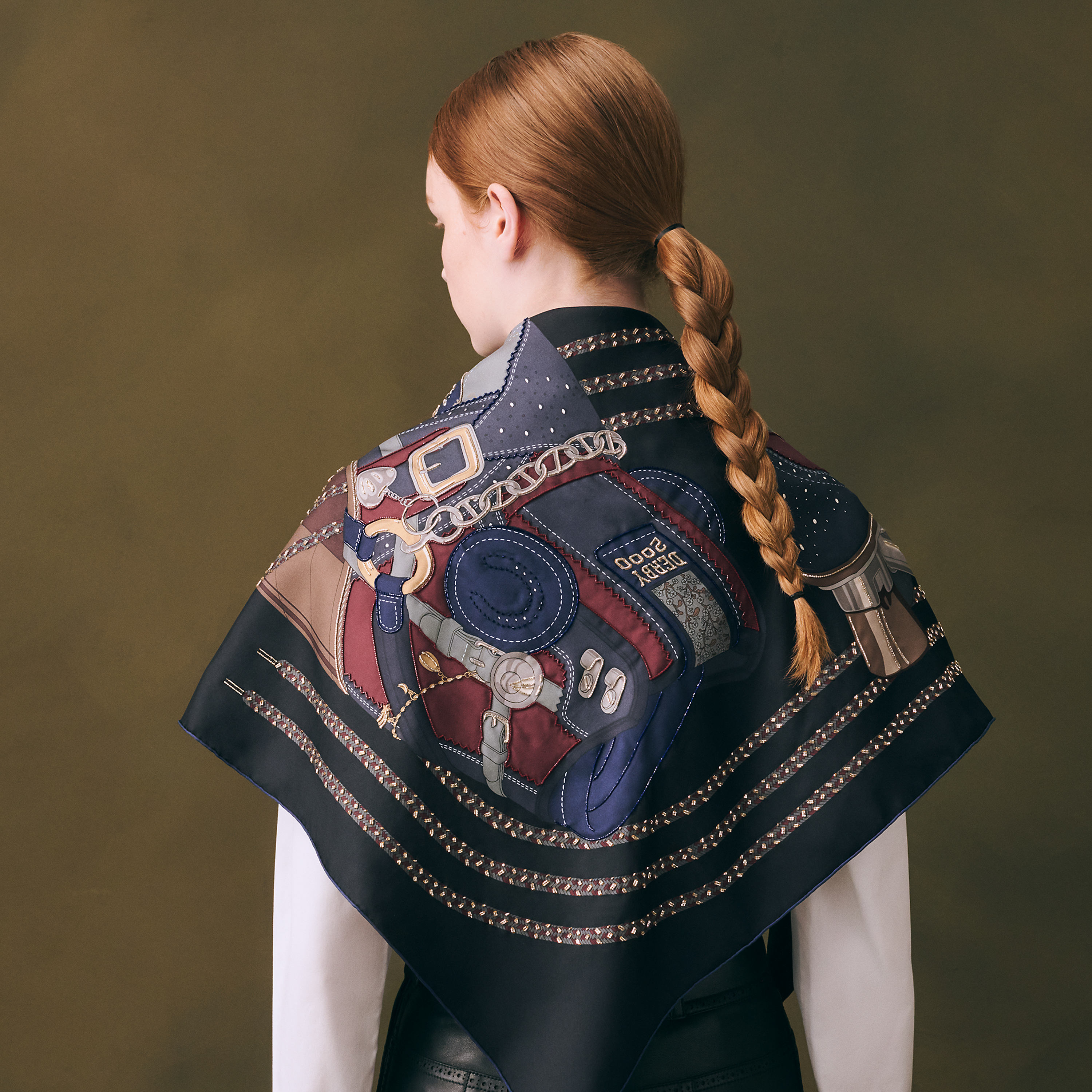 Derby 2000 Exceptional embroidered scarf 90