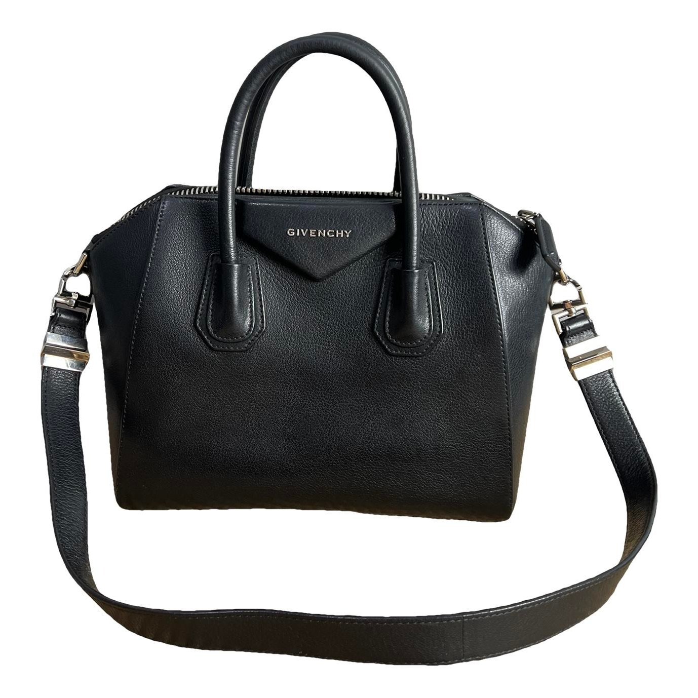 Antigona leather handbag