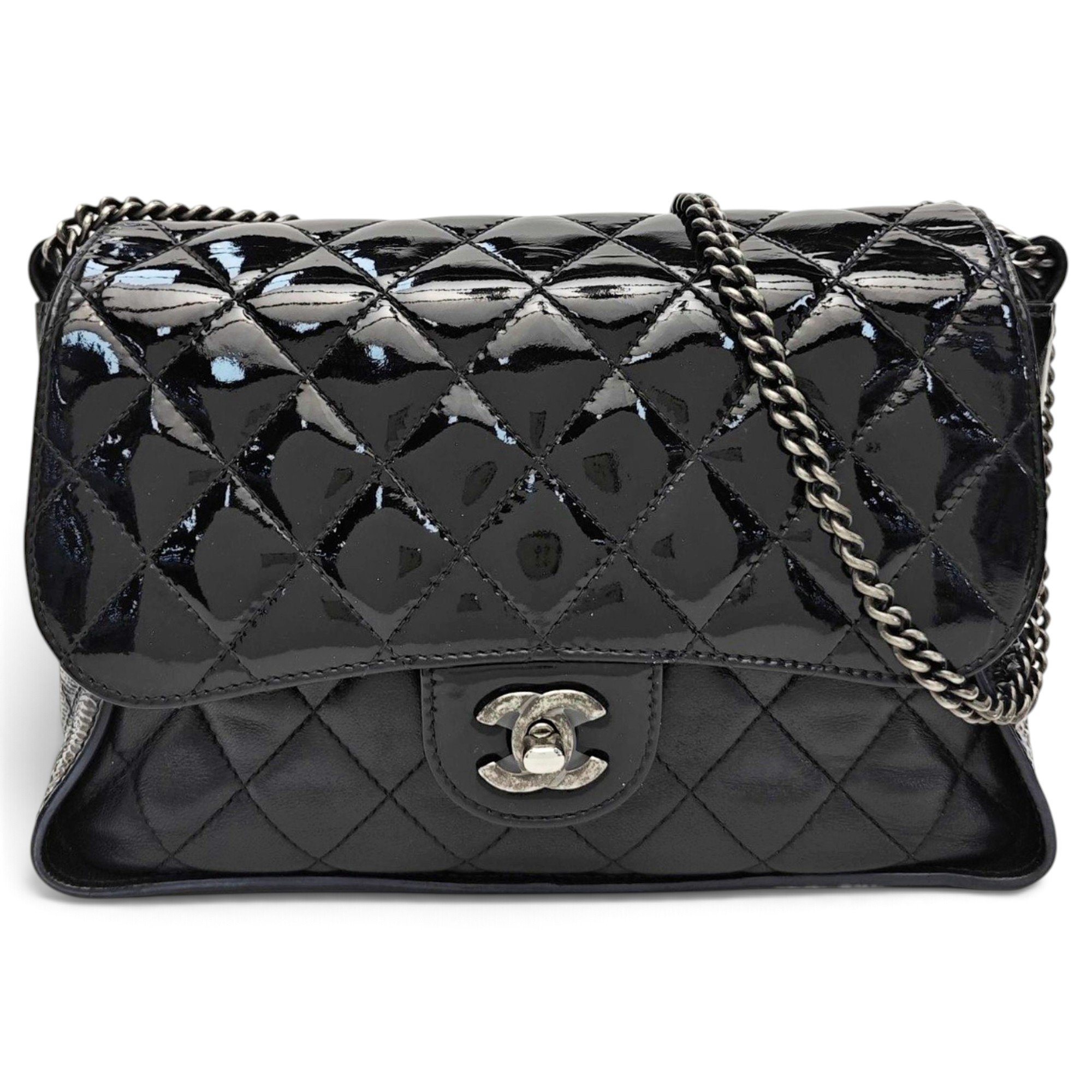 Timeless/Classique patent leather crossbody bag