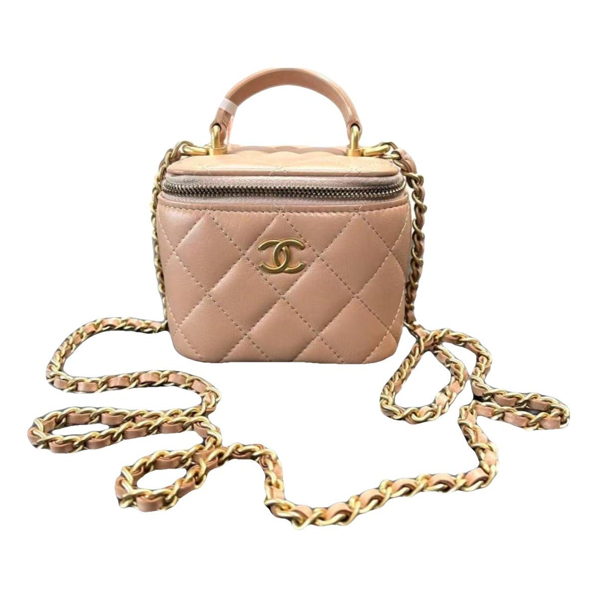 Trendy CC Vanity leather handbag