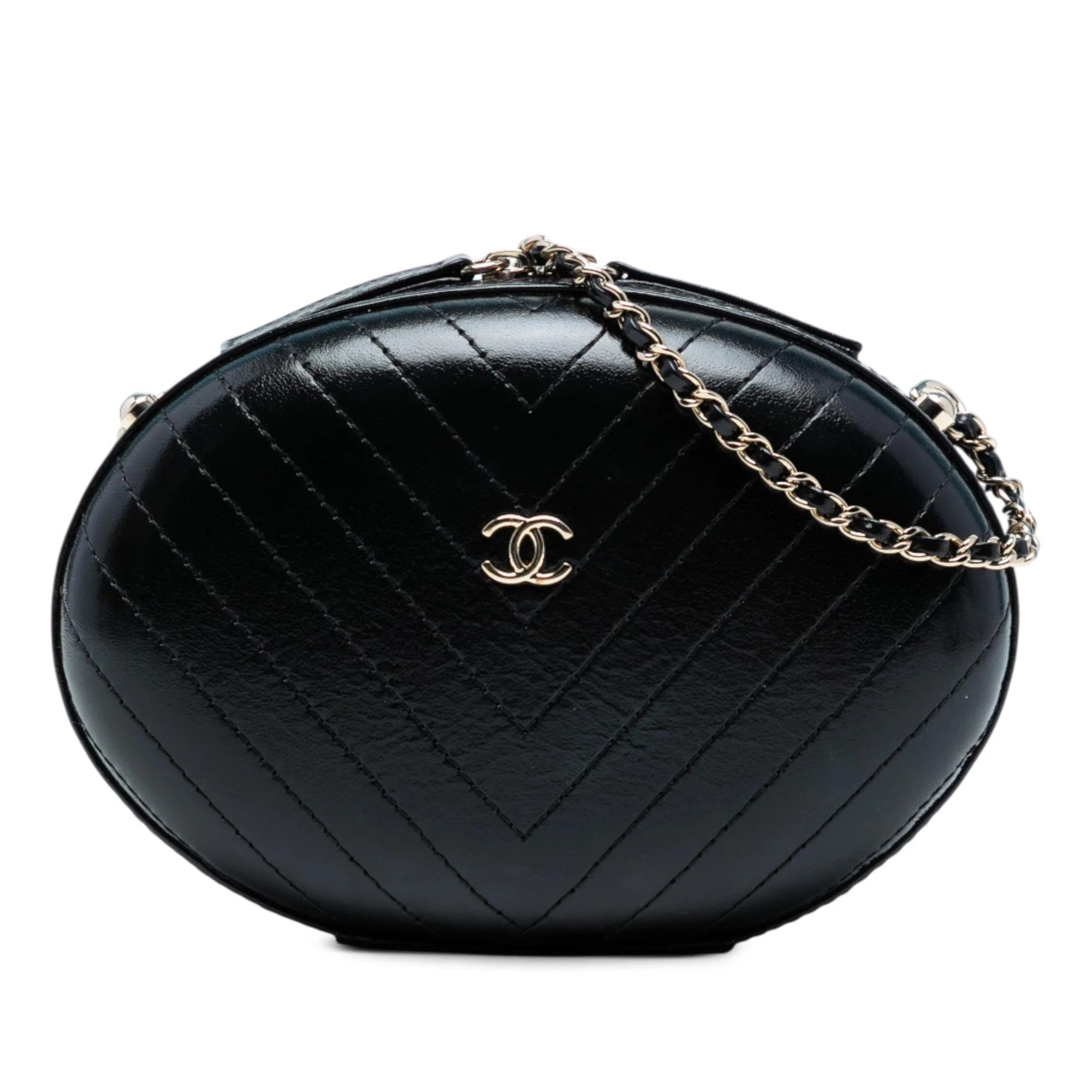 Chanel Pony-style calfskin clutch bag