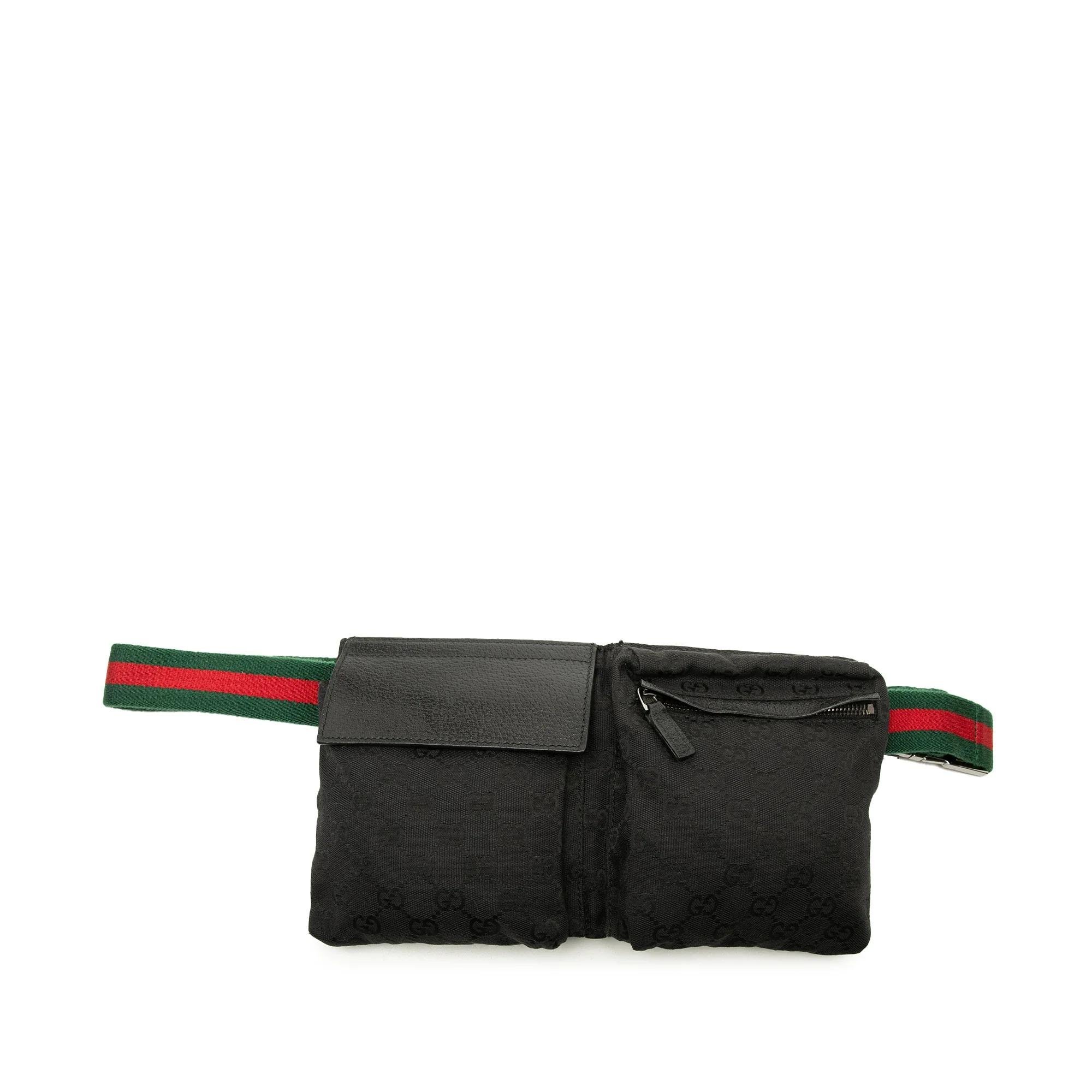 Gucci B leather handbag
